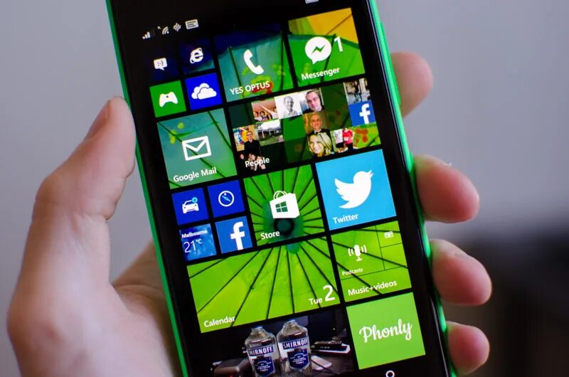 Windows mobile 4. Nokia lumia 735. виндовс мобайл. windows mobile 1.0. windows 10 mobile рабочий стол.