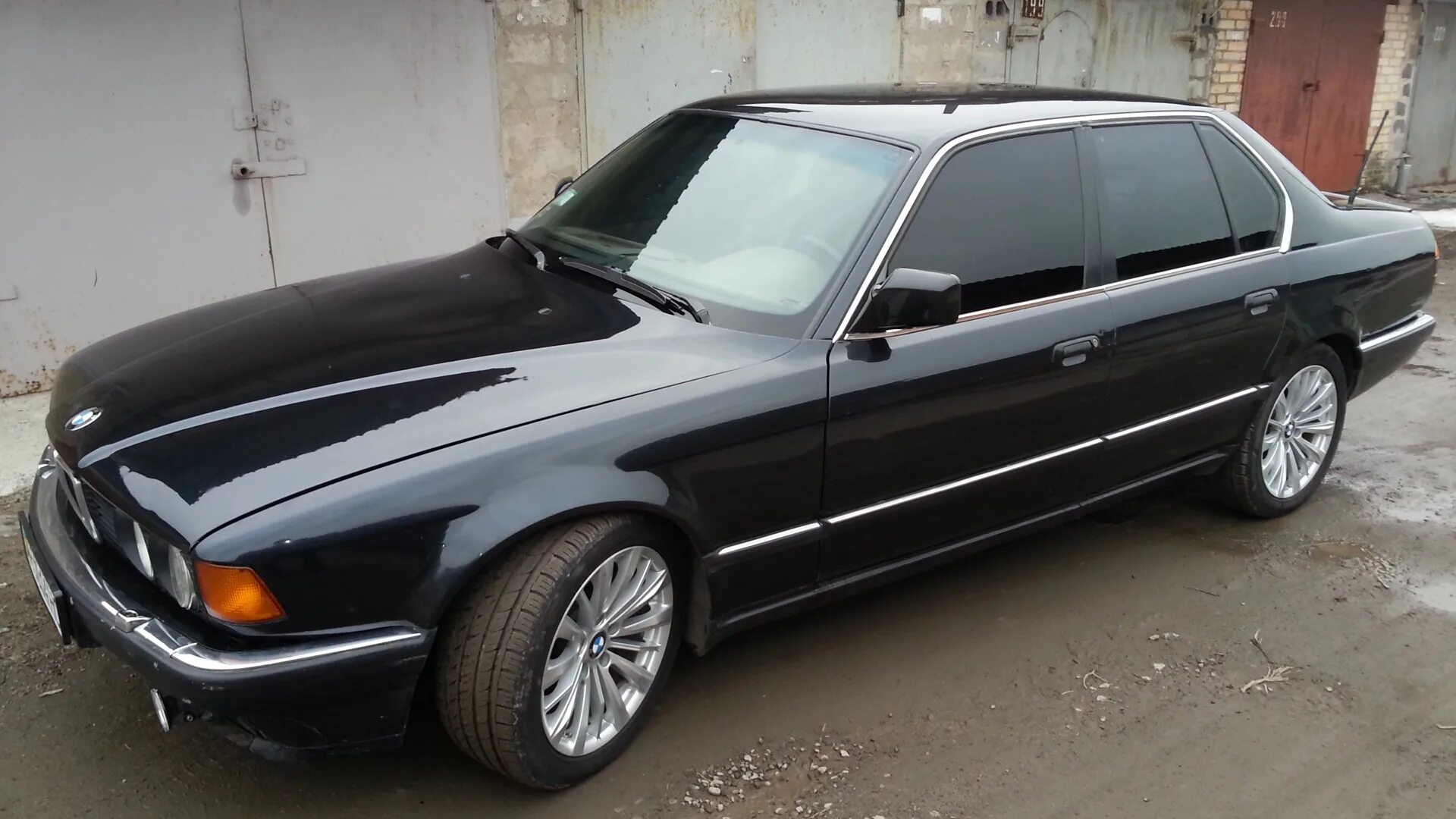 Mazda rx 7 1988. Bmw 735i e32. Бмв 730 1988. Мазда rx-7 1988. 07.