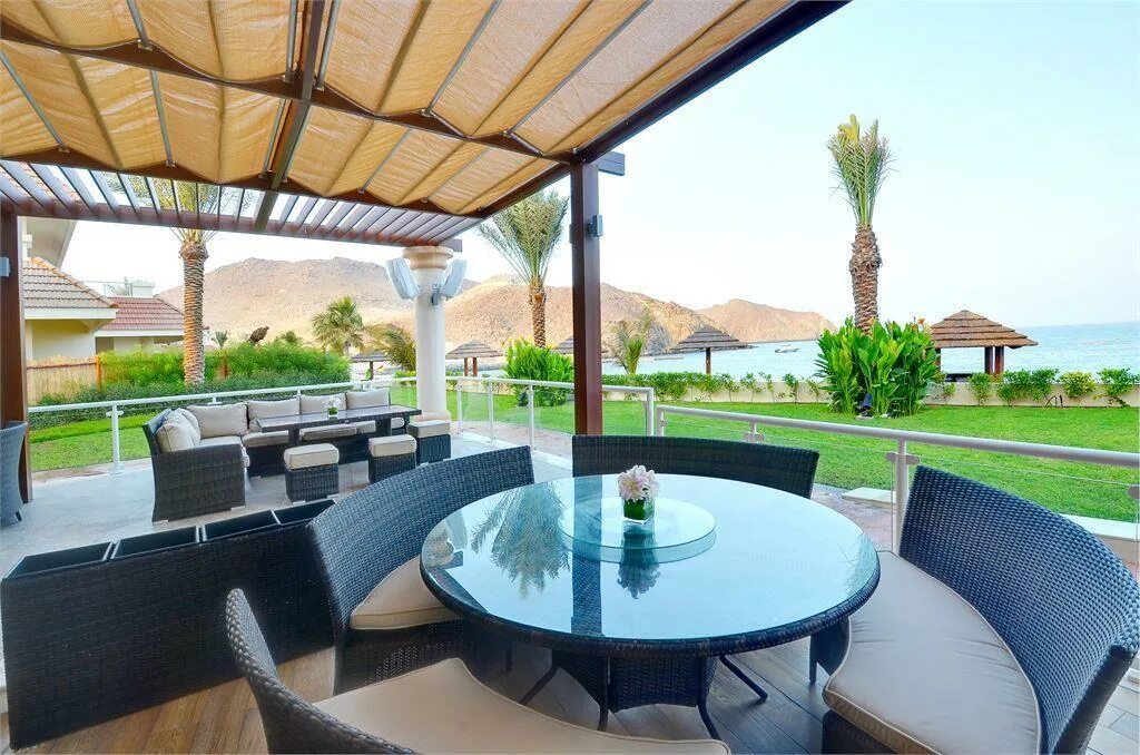 Al bahar hotel resort 5 фуджейра отзывы. Океаник корфаккан резорт фуджейра. океаник корфаккан 4 звезды оаэ. фуджейра оаэ oceanic. oceanic khorfakkan resort spa 4 оаэ фуджейра.