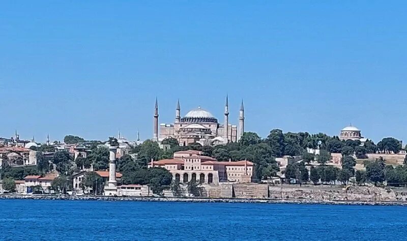 Собор святой софии достопримечательности турции. Собор святой софии стамбул. Константинополь 2022. Собор святой софии в стамбуле (константинополь). Собор айя софия в стамбуле.