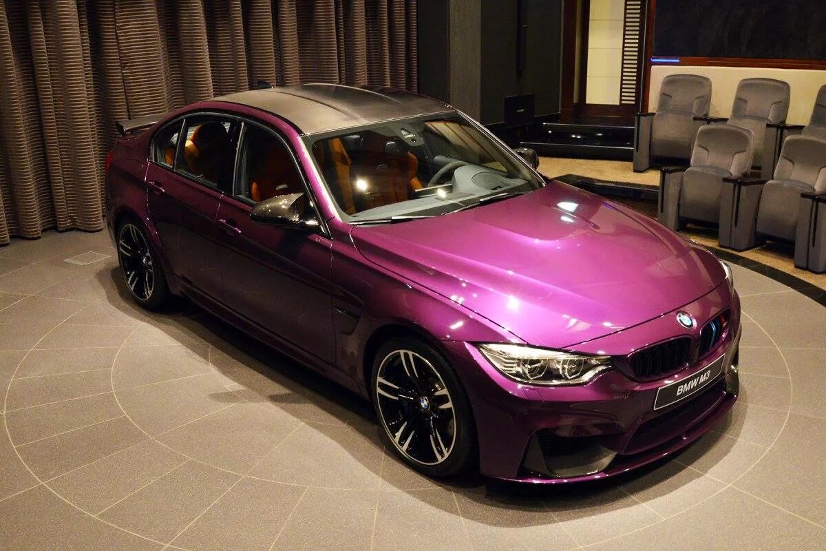 Какой цвет машинка. BMW m3 Purple. BMW m5 f90 Twilight Purple. BMW m3 Violet. BMW m3 f80 фиолетовая.