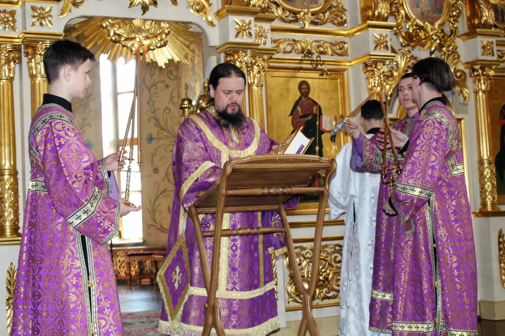 Четвертая неделя великого поста. Благовещенская Церковь. Православие.