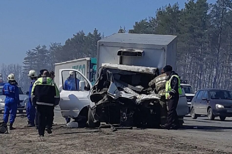 ДТП м5 Урал трасса Газель. Газель смертельное ДТП. Аварии на трассе со смертельным исходом