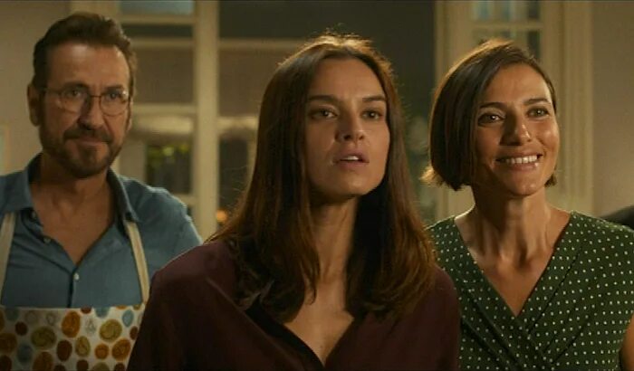 Мануэль рульфо идеальные незнакомцы. Анна фольетта кадры идеальные незнакомцы. Идеальные незнакомцы фильм 2022. Марко джаллини идеальные незнакомцы. Идеальные незнакомцы 2017.