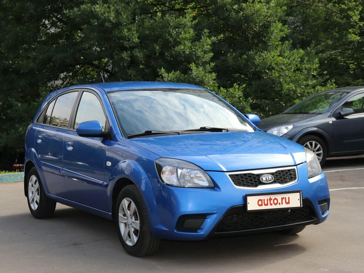 Рио хэтчбек авито. Kia Rio 2010 хэтчбек. Kia Rio 2010 хэтчбек 1.4. Kia Rio II хэтчбек 2010. Киа Рио хэтчбек 2010.