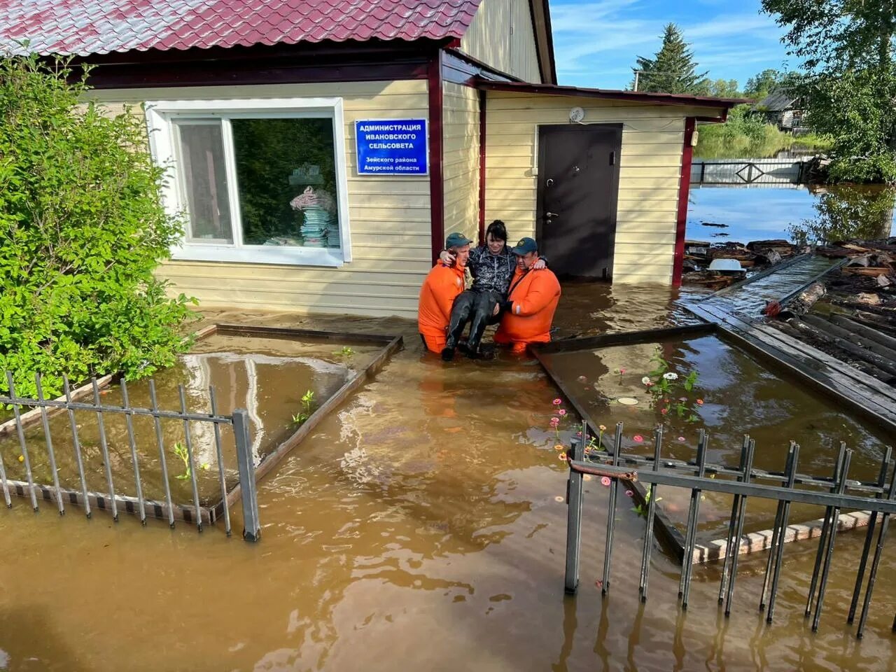 Паводок 2024 рязань на сегодня. Амурская область наводнение МЧС. Затопление Амурская область 2021. Подтопление Амурская область 2022. Паводок Амурская область 2022.