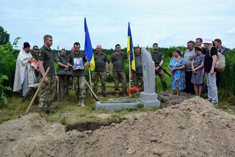 Поисковый отряд орленок владимирский приход. Новые дарковичи брянская область храм александра пересвета. Ридна семеновка. Ридна семеновка. Ридна семеновка.