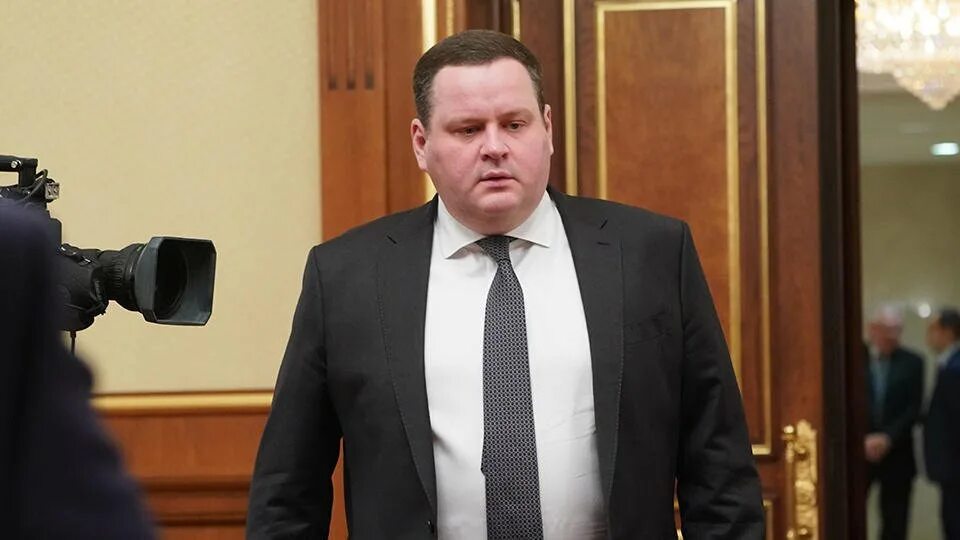 Минтруд антон котяков. Котяков. Антон котяков министр. Демотиватор про министров. Министр труда антон котяков.