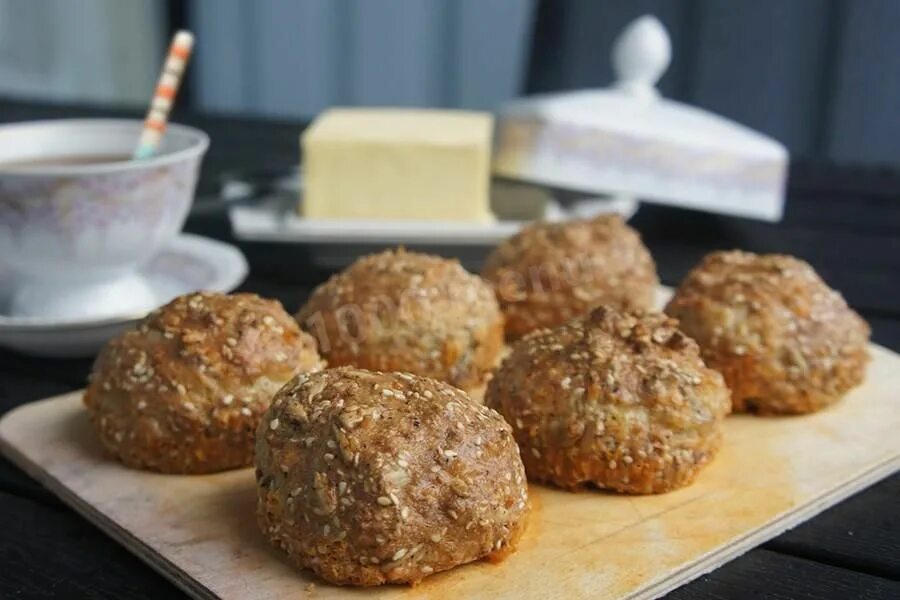 Кето булочки для бургеров. Кето хлеб. Булочки из псиллиума рецепт. Булочки из чечевицы с псиллиумом. Кето булочки.