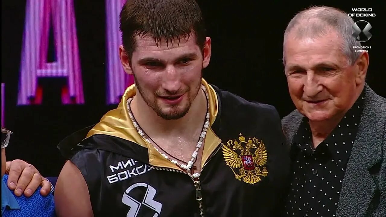 Бой папина видео. Папин боксер. Папин макабу. Илунга макабу. Бой папина видео.