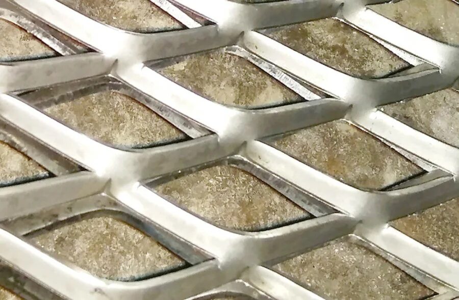 Изготовление изделий в технике просечного металла. Просечка ПВЛ 506. Лист просечно-вытяжной ПВ-506. Лист просечно вытяжной пв2 506. Лист ПВЛ 506х1000х2800.