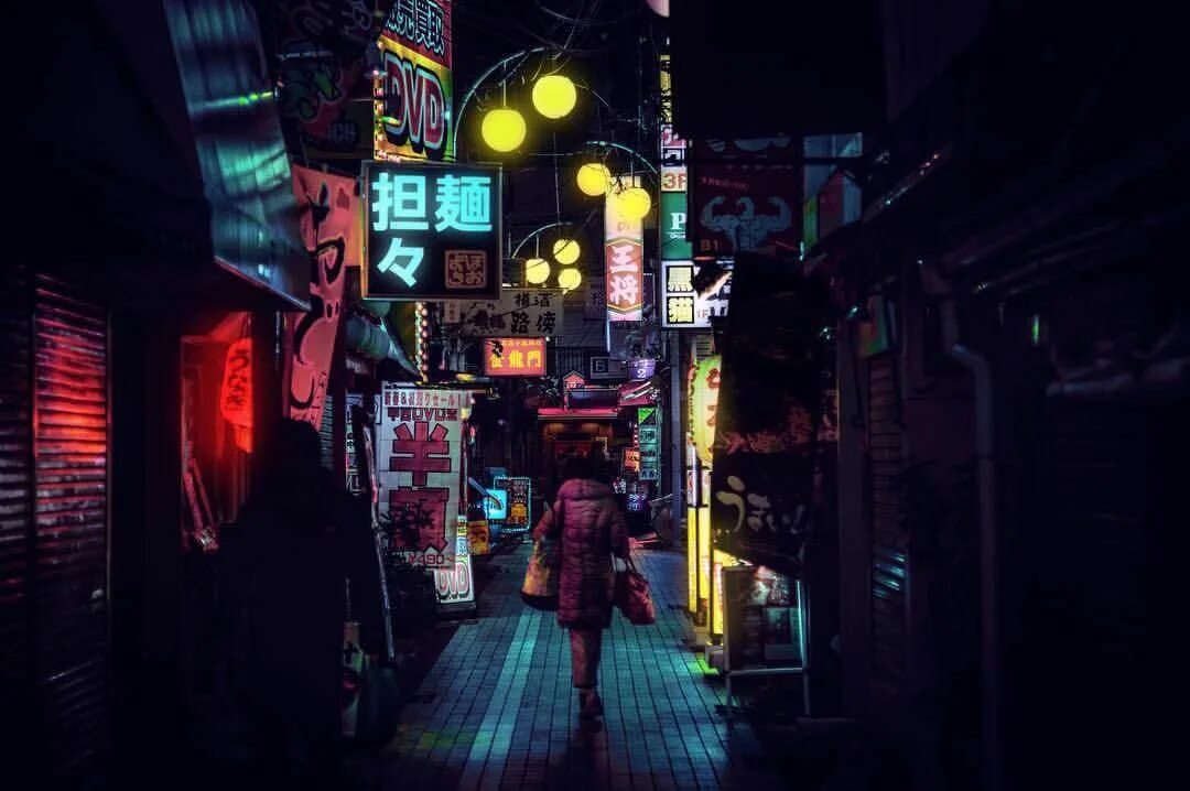 Life night up. Liam Wong. Токио неон переулок. Токио улица Cyberpunk. Токио ночная жизнь.