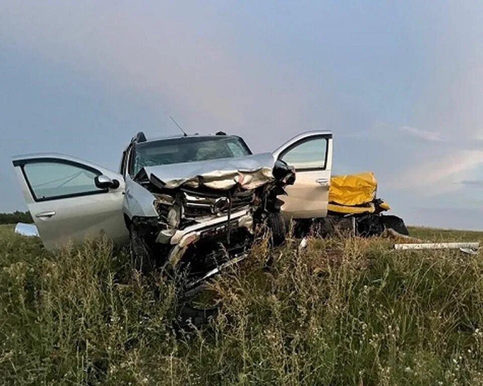 Сводка дтп самарская. Авария в Самарской области. ДТП В Самарской области ман 2022 год.