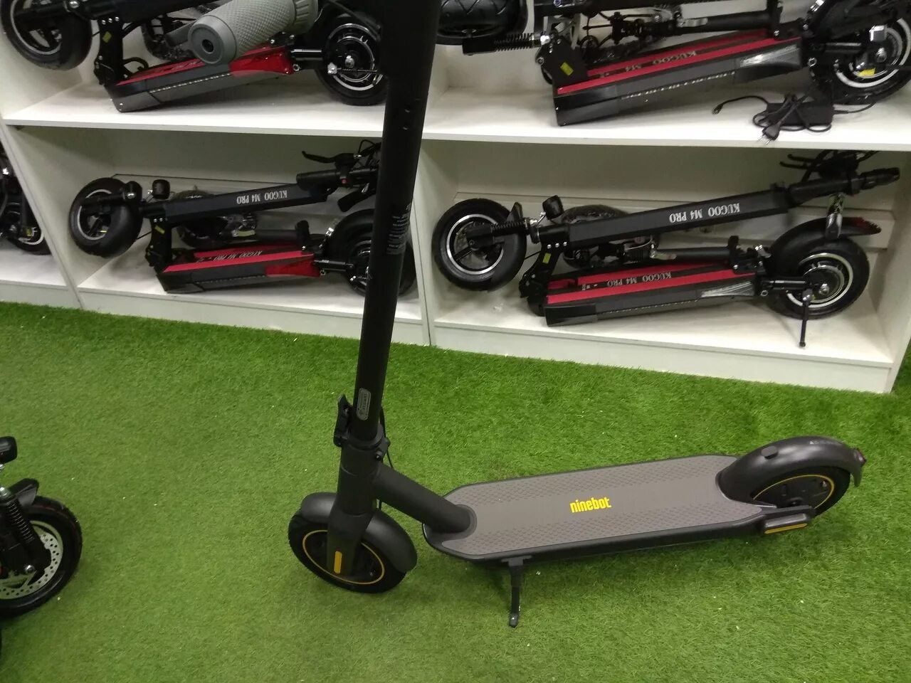 Электросамокат найнбот g30p. Электросамокаты Ninebot Max g30p. Ninebot KICKSCOOTER Max g30p. Xiaomi Ninebot KICKSCOOTER Max g30p.