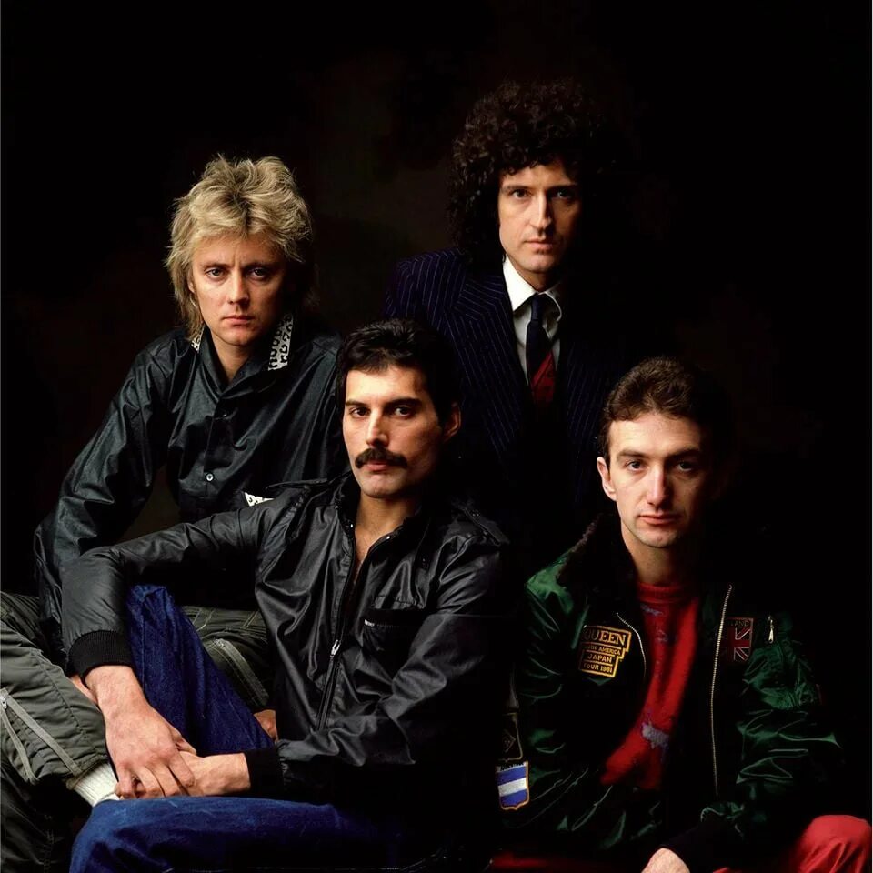 Слушать песни queen. Queen Band. Рок группа Queen. Глэм рок Queen. Queen Greatest Hits 1981.