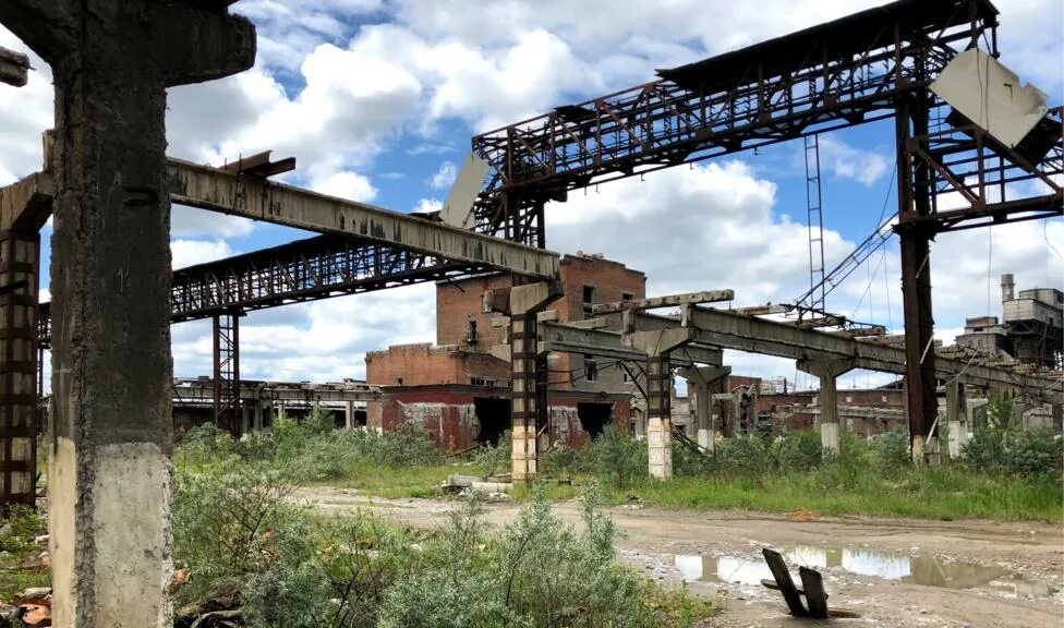 Завод в усолье сибирском. Химпром усолье-сибирское. усолье сибирское завод. усолье-сибирское химический комбинат. усольский химпром завод.