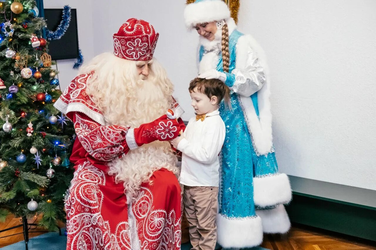 Где живет настоящий дед мороз. Домик Деда Мороза. Город Деда Мороза. Настоящий русский дед Мороз.