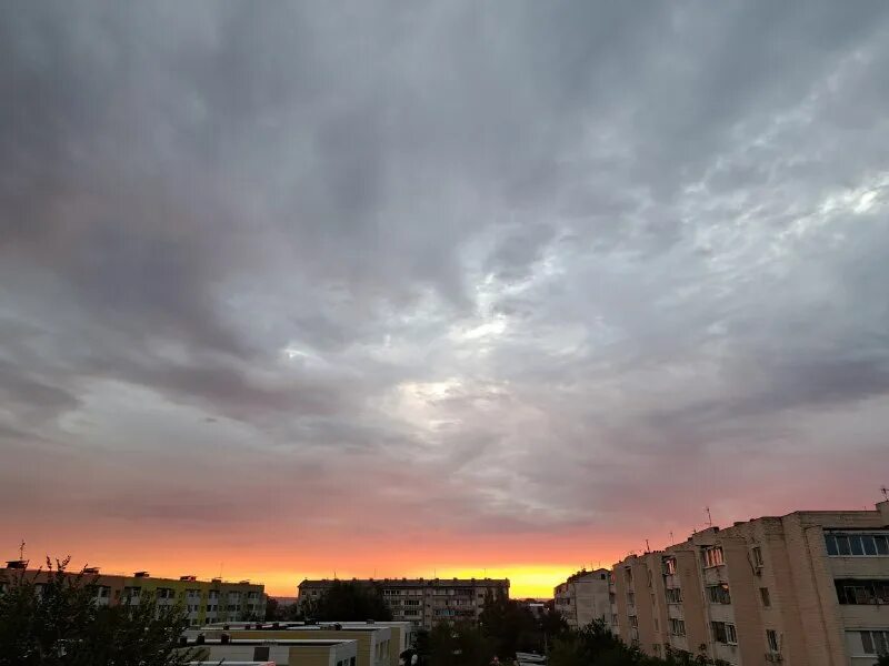 Слайд да. За тучами всегда солнце. Выглянуло солнышко. Солнце выглянет опять. Детские стихи про тучку.