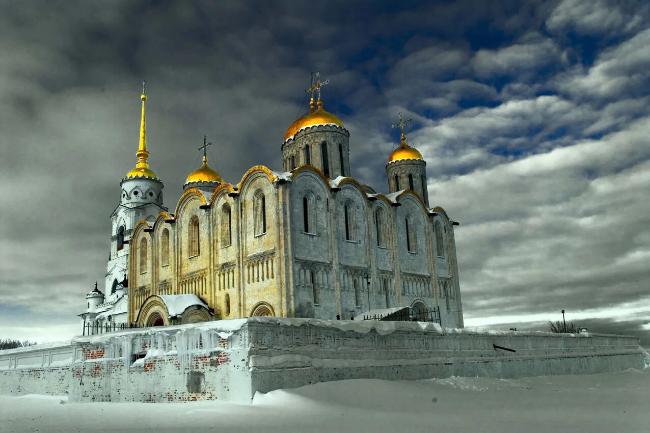 Новаторский кремль. Владимирский детинец- кремль. храмы владимиро-суздальской руси.