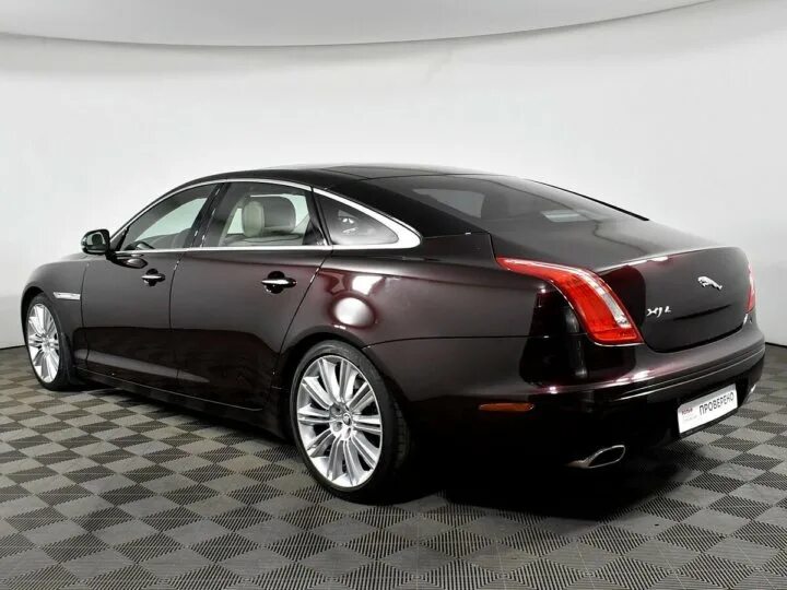Ягуар xj iv. 0 дизель выхлоп. Ягуар xj 2017. Jaguar xj long длина. Белый jaguar xj iii белый.