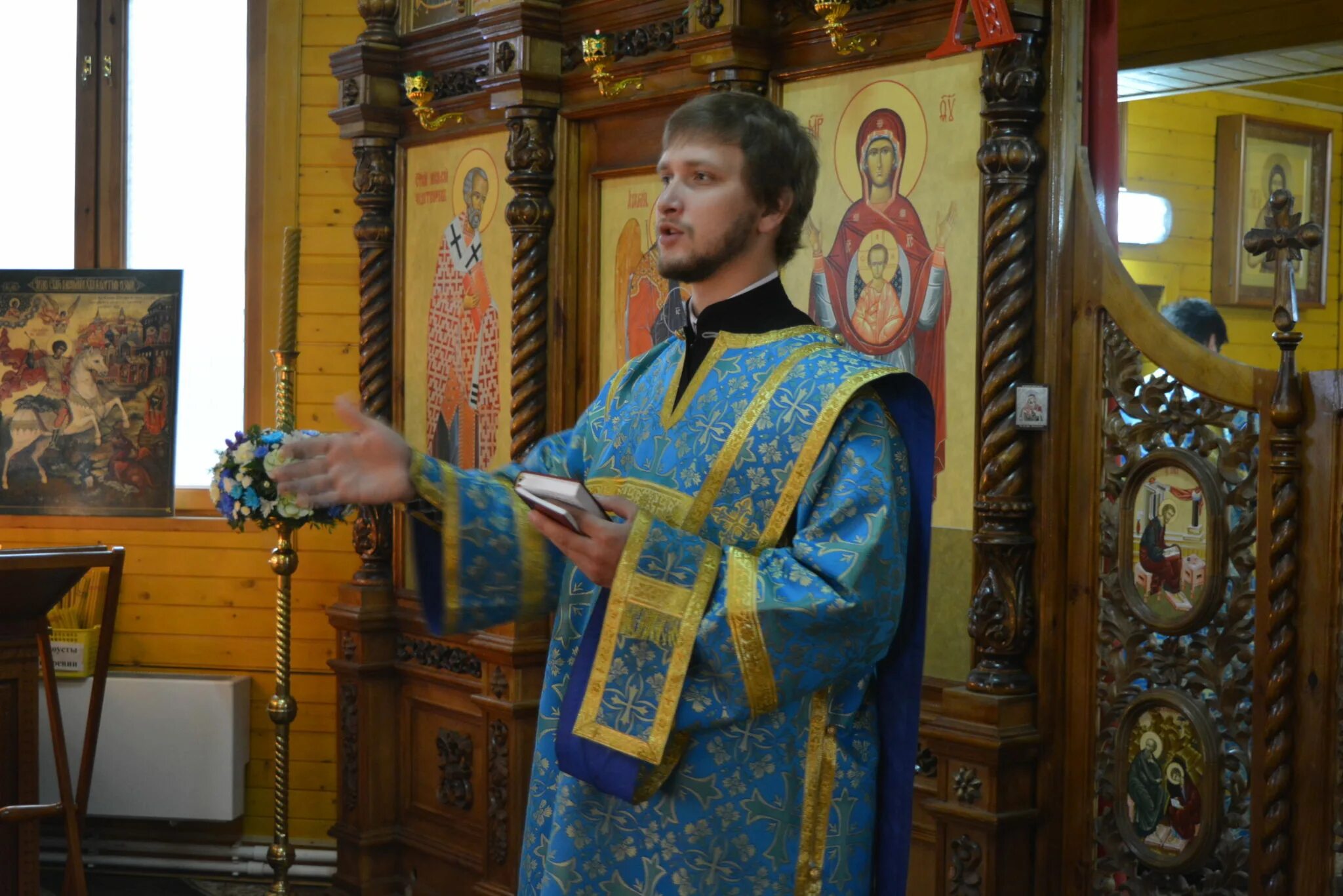 Храм алексия человека божия в крылатском расписание. Храм алексия человека божия в крылатском. Храм алексия человека божия в крылатском расписание. Храм алексия человека божия в крылатском. Церковь алексея божьего человека в крылатском.