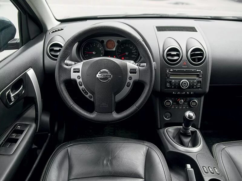 Ниссан кашкай 2 механика. Nissan Qashqai 2010 салон. Ниссан Кашкай 2012 салон механика. Ниссан Кашкай 2012 механик салон. Nissan Qashqai 2011 салон.