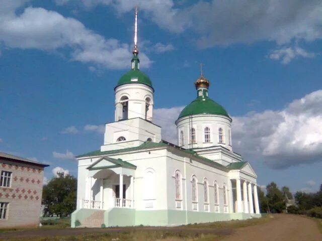 Ежево юкаменский. Храм святой троицы в с. Ежево юкаменский. Природа села юкаменское удмуртия. Ежево юкаменский.
