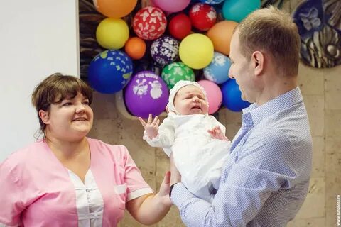 Бетан пришла на день рождения малыша