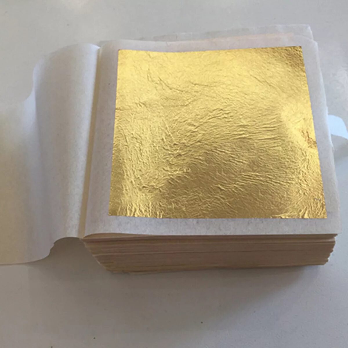 Сусальное золото есть. Gold Leaf сусальное золото. Сусальное золото 24 карат. 24k Gold Foil. Золотая поталь 24 карата.