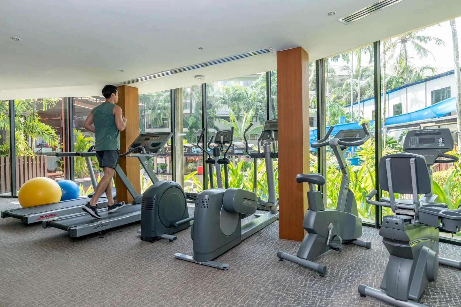 Holiday inn surin ex destination 4. Отель Novotel Phuket Surin Beach Resort. Destination Resorts Surin 4* (Surin). Дестинейшен Резорт Пхукет. Destination Resorts Phuket Surin Beach (ex. Novotel Phuket Surin Beach) 4*.