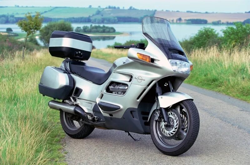 Хонда ст 1100 пан европан. Honda st1300. Хонда пан европеан 1300. Honda pan european 1100. Honda st1100.