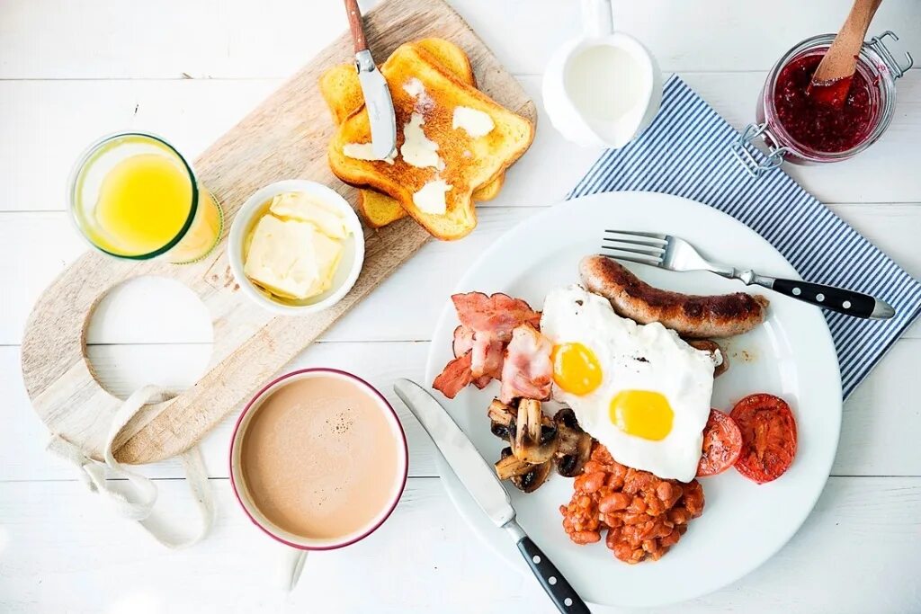 We breakfasted. Английский завтрак Британия. Завтрак великобританцев. Традиционный завтрак в Британии. Классический английский завтрак.