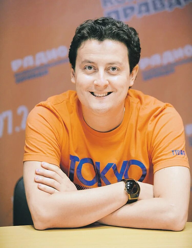 сколько лет стаса ярушина. стас ярушин семья. актер универа станислав ярушин. станислав ярушин. сколько лет стаса ярушина.