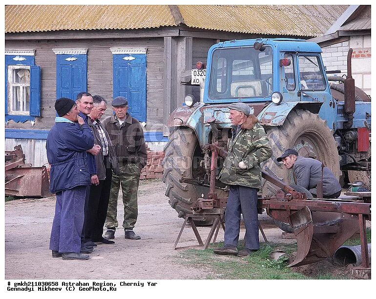 Погода черный яр астраханская область на 3. Чёрный Яр Астраханская. Село черный Яр Астраханская область. Колхозы Астраханской области. Село Грачи Астраханская область.