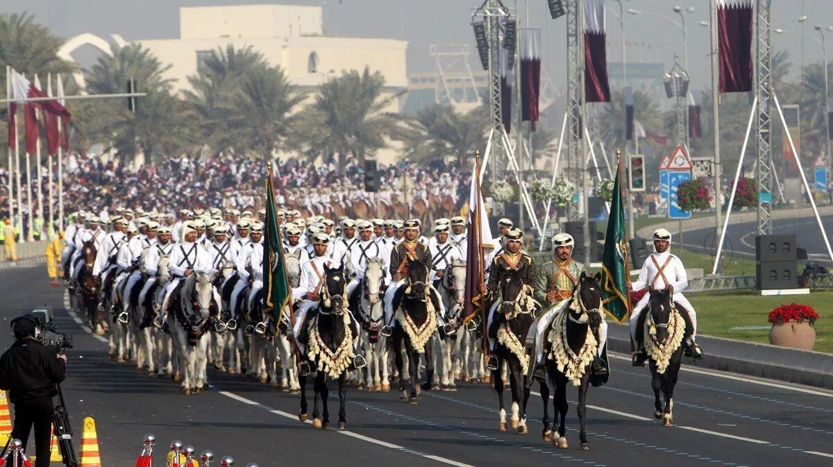 Гвардия Эмира Кувейта. Национальный праздник Катар. День независимости Катара. Военный парад Катар.