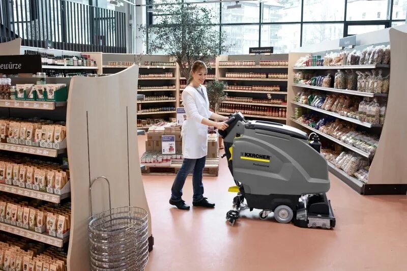 Karcher mc50 advanced подметально-уборочная машина. Поломоечная машина с сиденьем для оператора viper 5000м. Аренда машины для уборки магазина. Поломоечная машина b 40w+r55. Поломоечная машина b 40w+r55+autofill+squeeg.