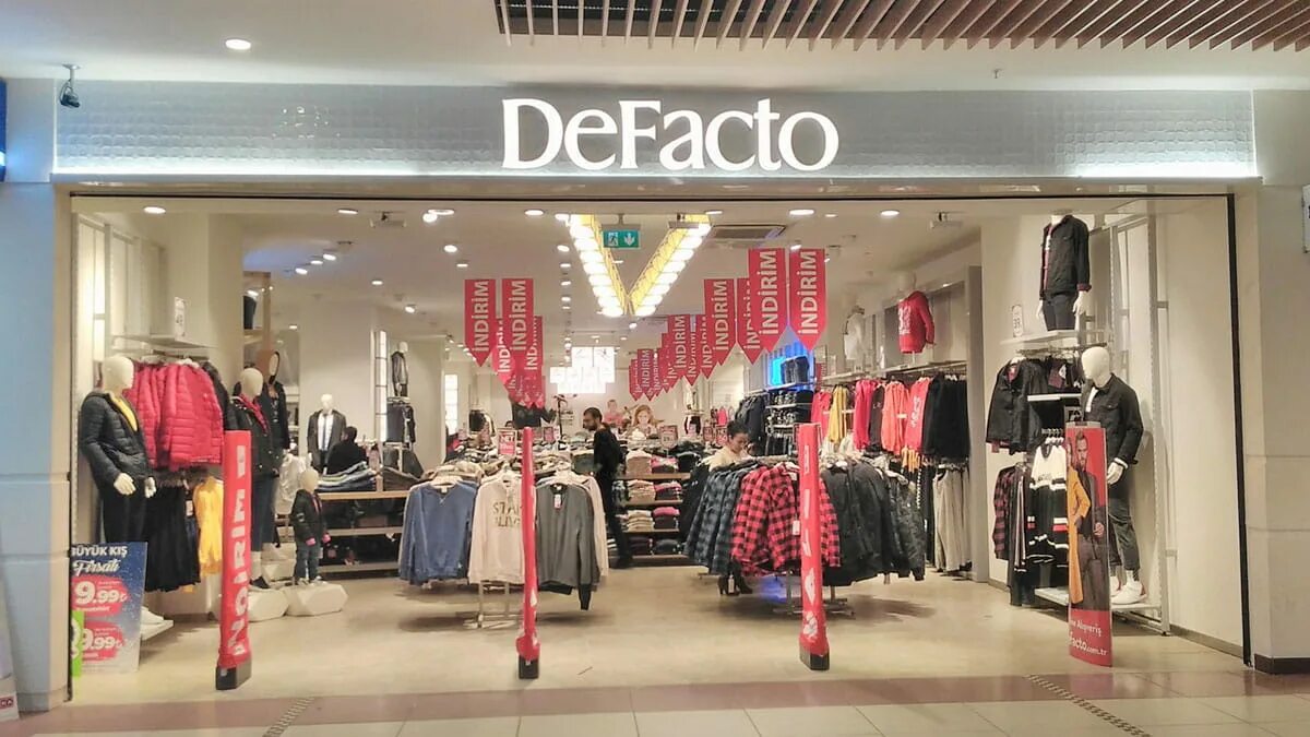 Defacto минск магазины. Defacto турция. Defacto магазин одежды. Defacto одежда ташкент. Фирма одежды дефакто.