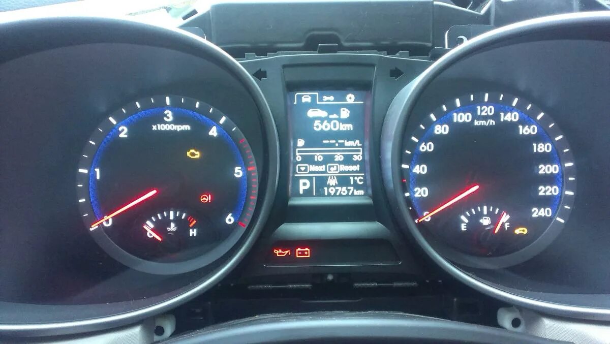 Русификация гу киа спортейдж 2019. Hyundai santa fe ix45 android auto. Приборная панель hyundai santa fe 2013. Русификация santa fe. Русификация santa fe.