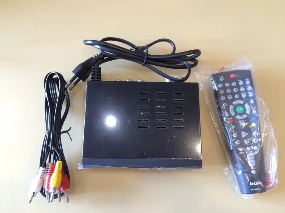 Ресивер dvb t2 bbk smp240hdt2. Bbk smp240hdt2. bbk smp001hdt2. блок питания для smp240hdt2. smp123hdt2 схема.