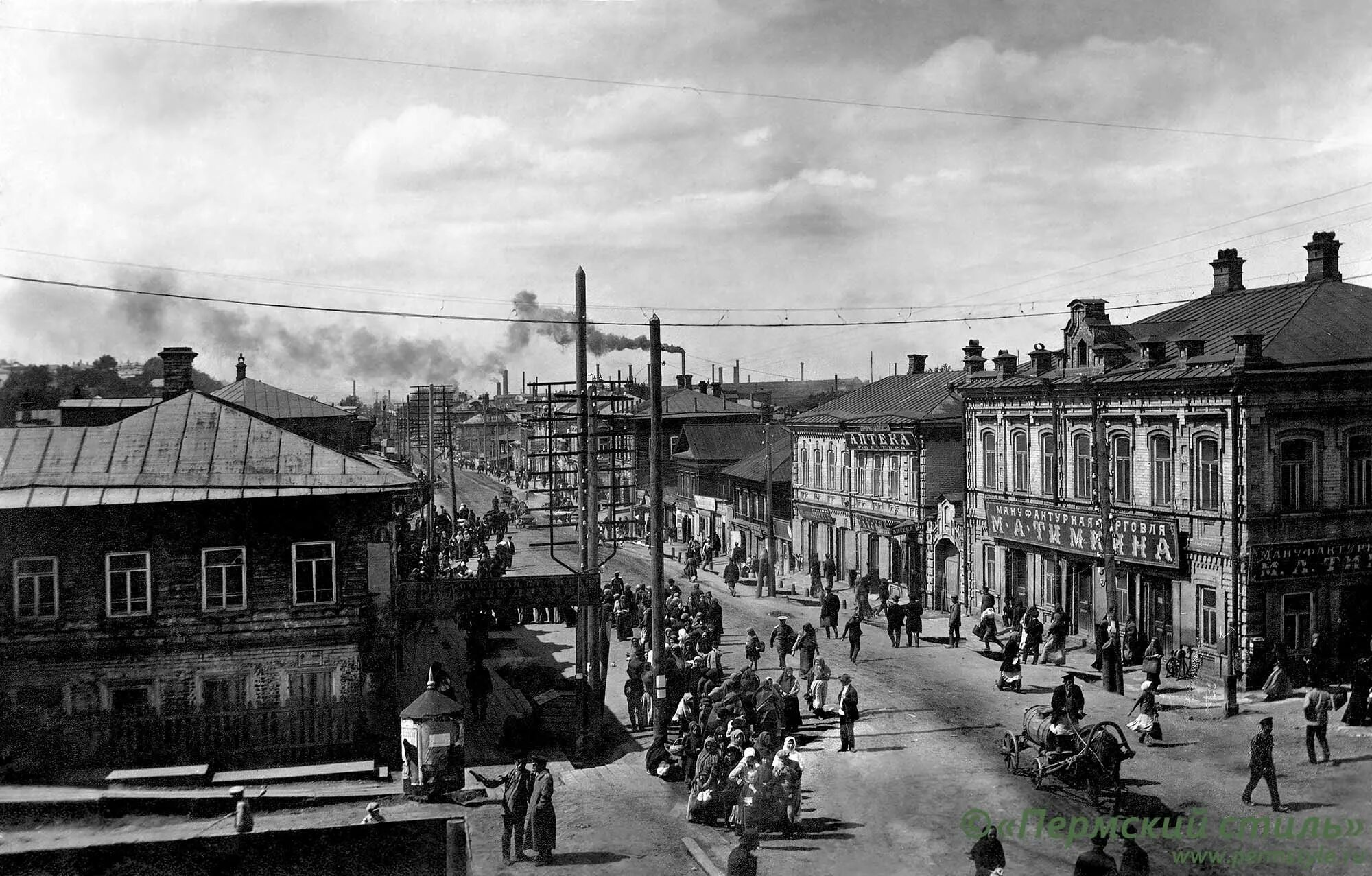 Как в 19 веке называли веки. Старинные улицы 1905 года Пермь. Старая Мотовилиха Пермь улица 1905. Пермь 19 век. Пермь 20 век.