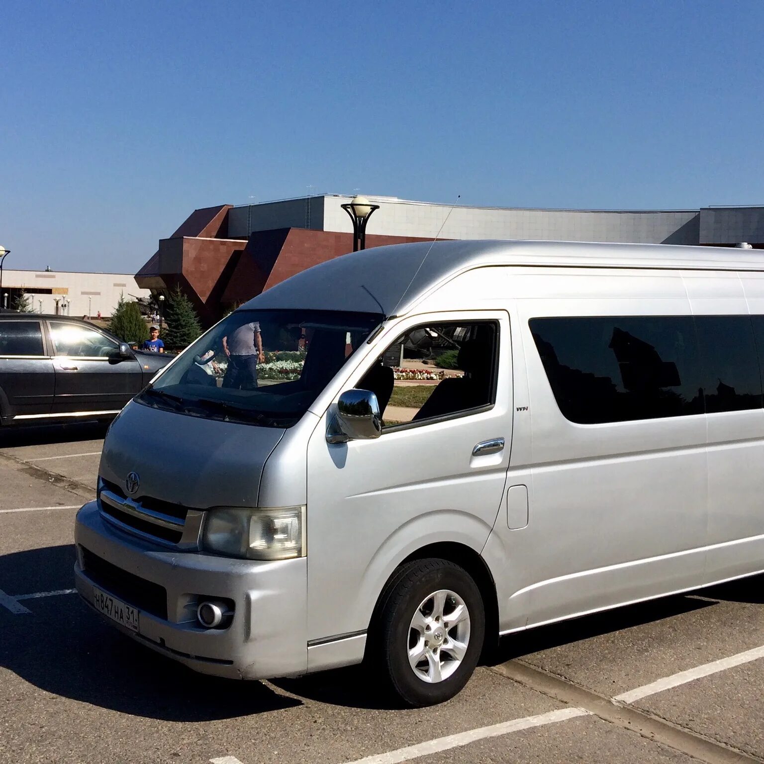 Тойота Каиф микроавтобус. Тойота Хайс микроавтобус. Minibus Toyota Hiace. Тойота Хая з. Toyota hiace цена