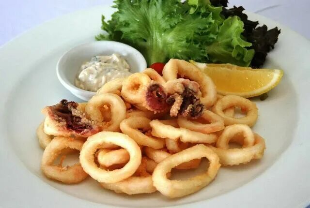 кальмар обжаренный. кальмары при сахарном диабете 2. кальмар при диете.