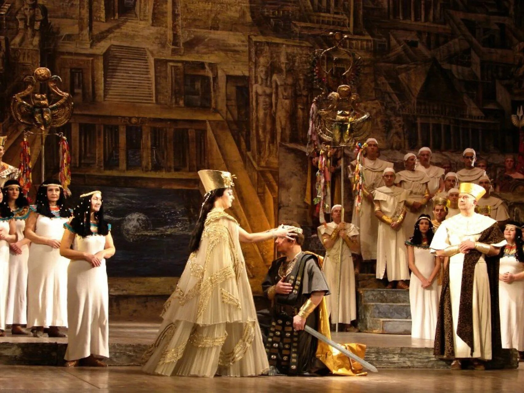 Nabucco джузеппе верди. Опера джузеппе верди. Джузеппе верди опера риголетто. Риголетто герцог. Оперы дж верди.