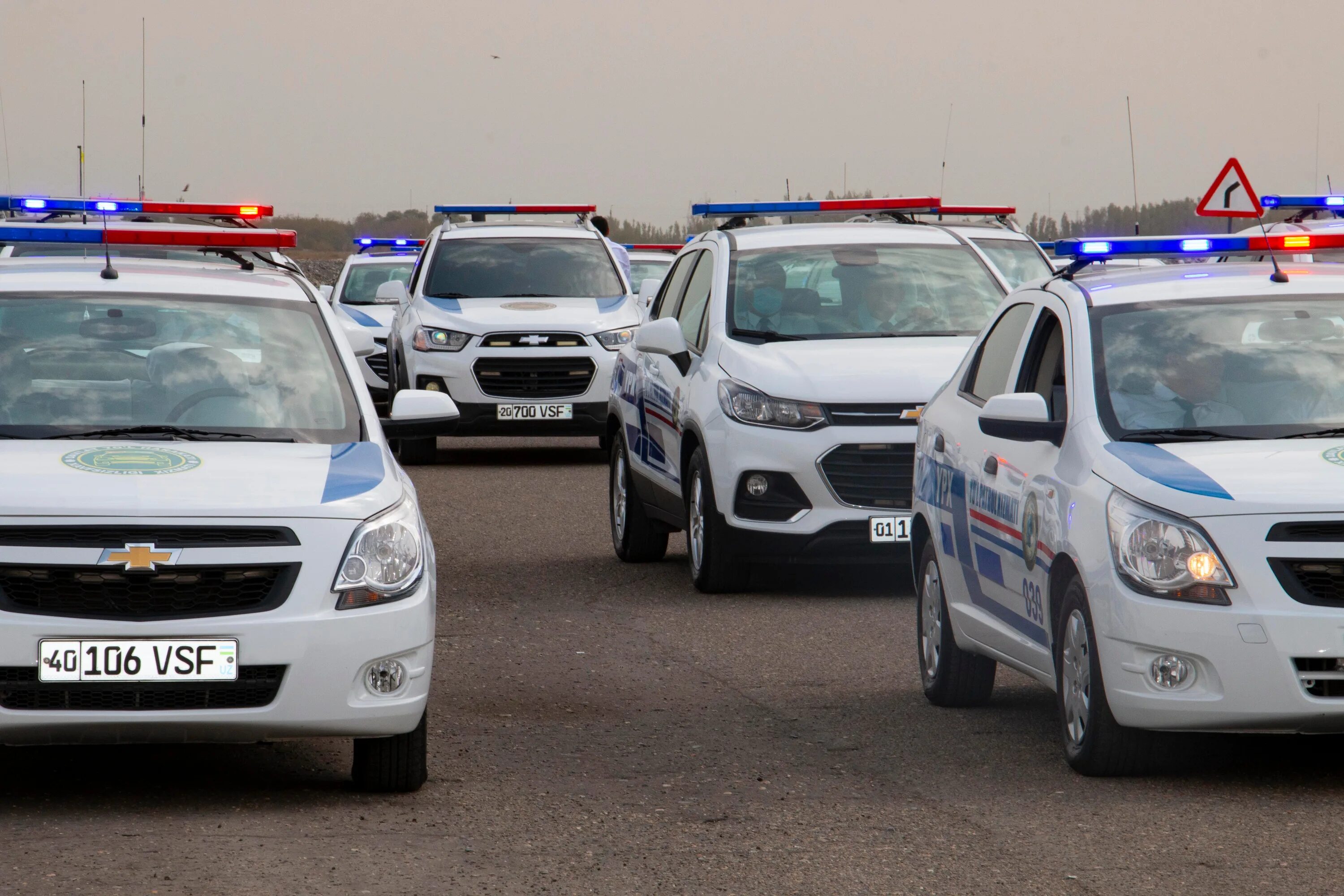 В узбекистан на машине. Полицейские машины Узбекистана. Полицейский автомобиль Узбекистана. Машины в Узбекистане. Полиция Узбекистана машины.