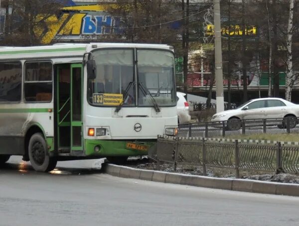 Общественный транспорт северодвинска. 133 Автобус Северодвинск. Автобусы Северодвинск. 1 Автобус Северодвинск. Маршрут 1 автобуса Северодвинск.