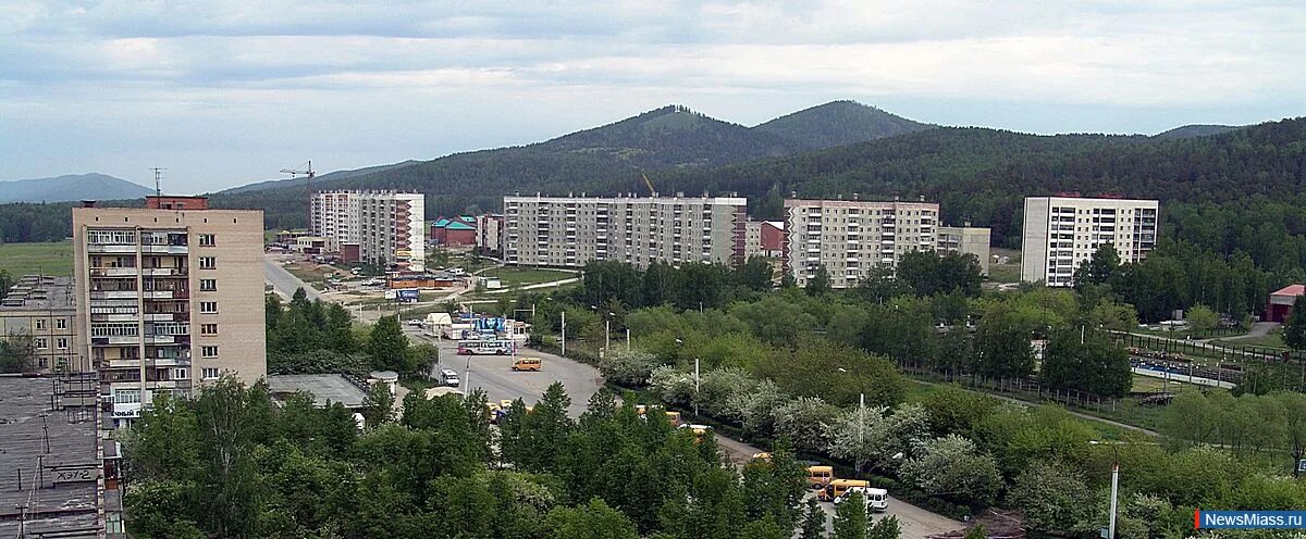 Урал горы миасс. Миасс урал мажгородок. Миасс урал мажгородок. Миасс центр города. Миасс машгородок.