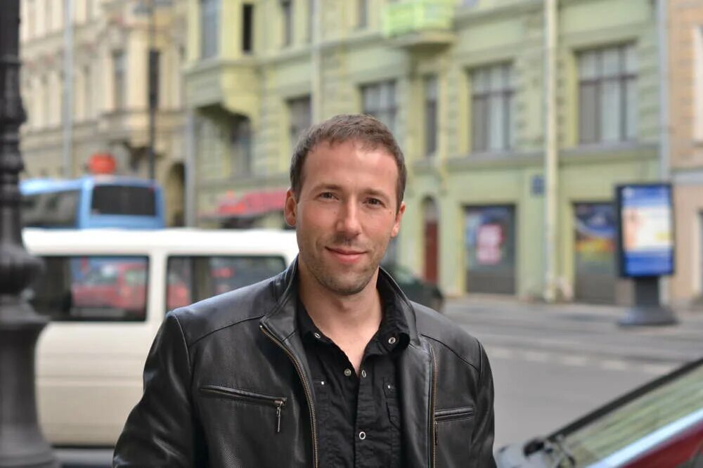 Михаил Дорожкин (Mikhail Dorozhkin) биография, фильмы, спектакли, фото Afisha.ru