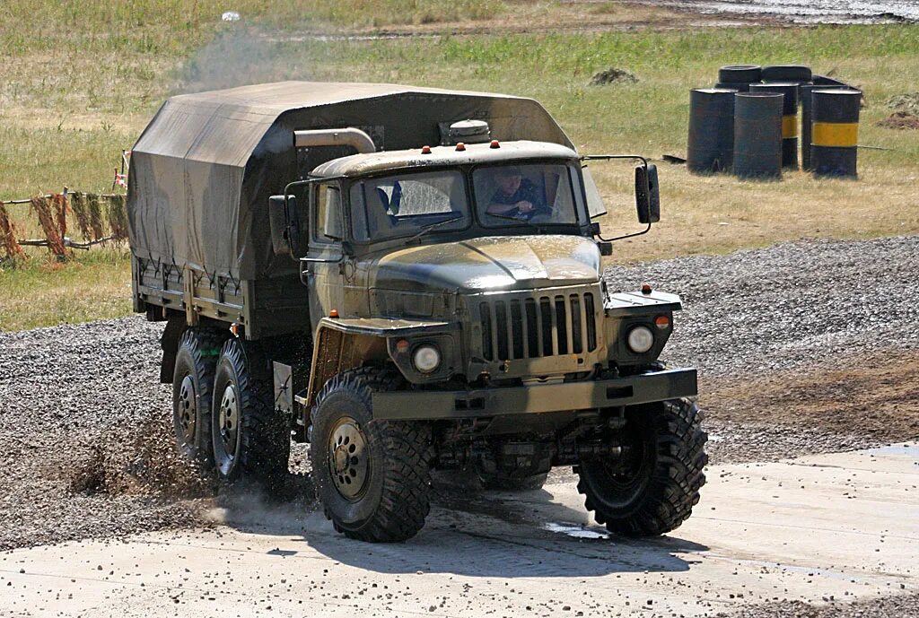 Урал 4320. Урал 43206. Урал 4320 4x4. Урал 4320 и 43206. Урал-43206-0651.