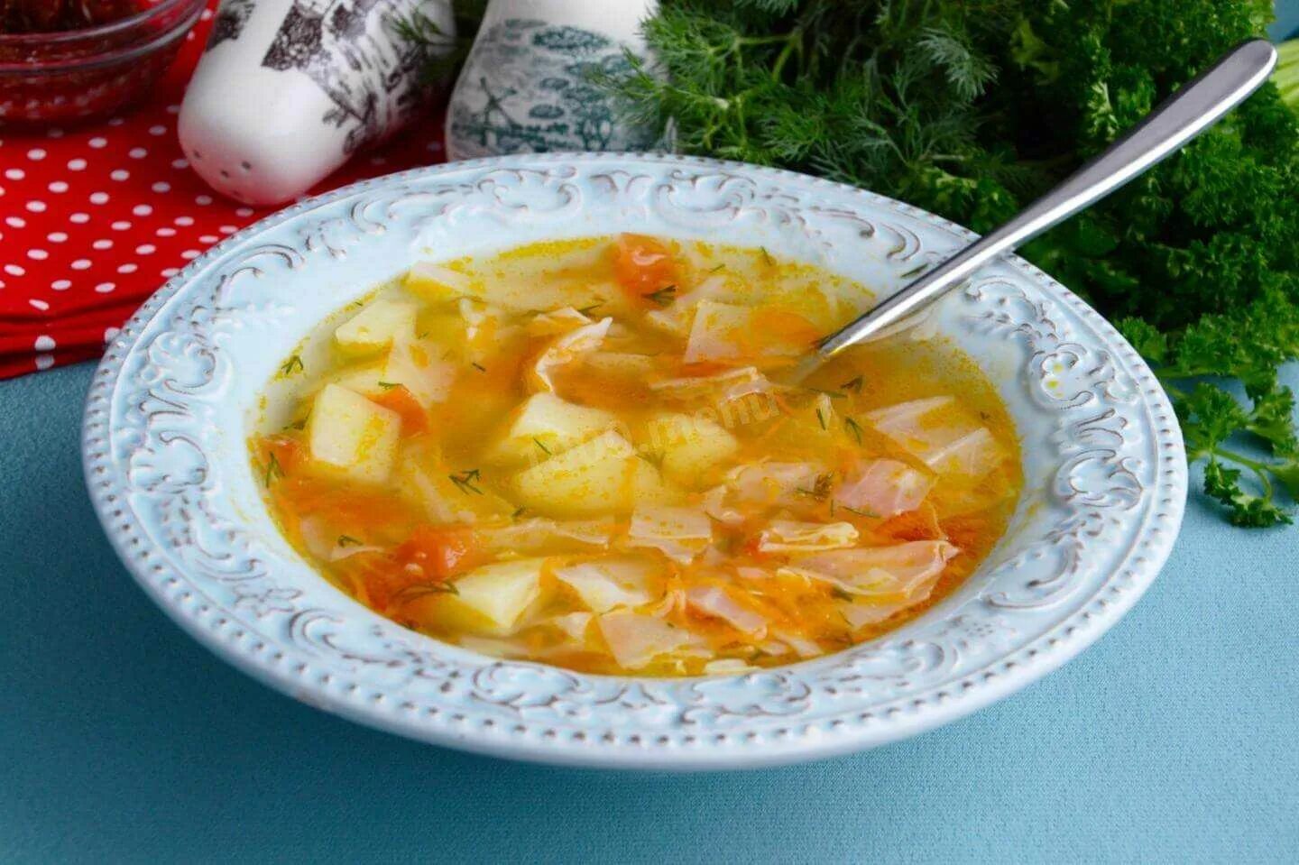 Суп капуста картошка морковь. Суп с капустой. Овощной суп с капустой. Щи. Суп с капустой и картошкой без мяса.