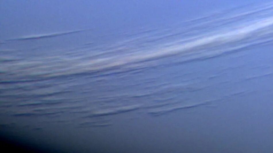 Вода на уране. Нептун поверхность планеты. Рельеф Нептуна. Ветра на Нептуне. Нептун Планета атмосфера.